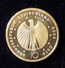 Deutsche 10-Euro-Münzen wurden bis 2010 aus 925er Silber geprägt. (Bild: Peter Michael Neuen)